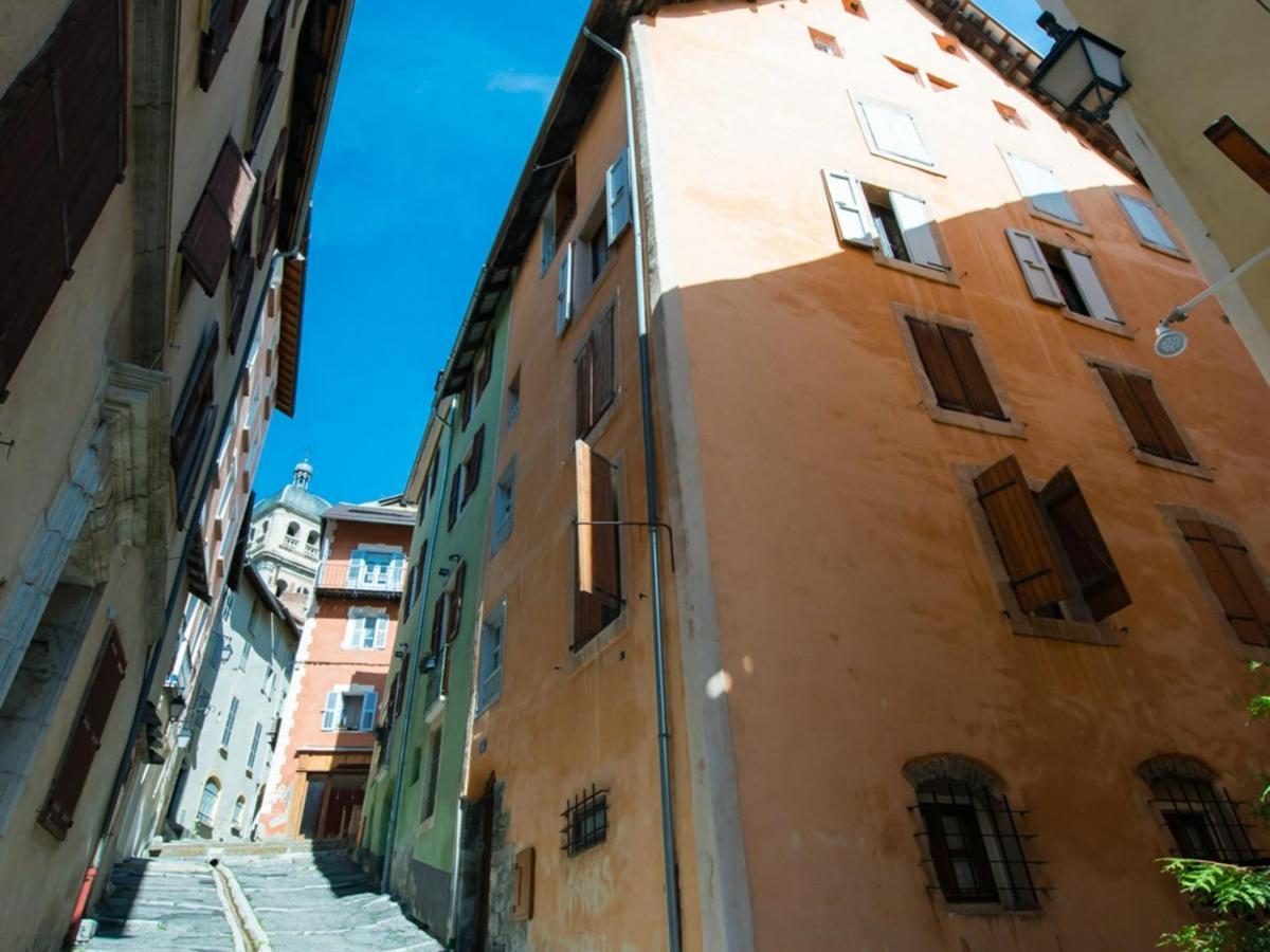 Charmant T3 Renove Au Coeur De Briancon - Ideal Pour 4, Bien Equipe, Proche Bus Et Parking - Fr-1-330C-102 Екстериор снимка